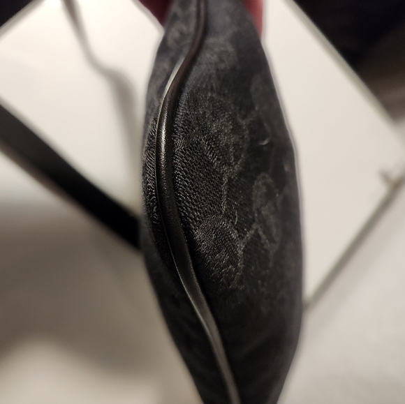 MK Signature Crossbody - Picture 4 of 8